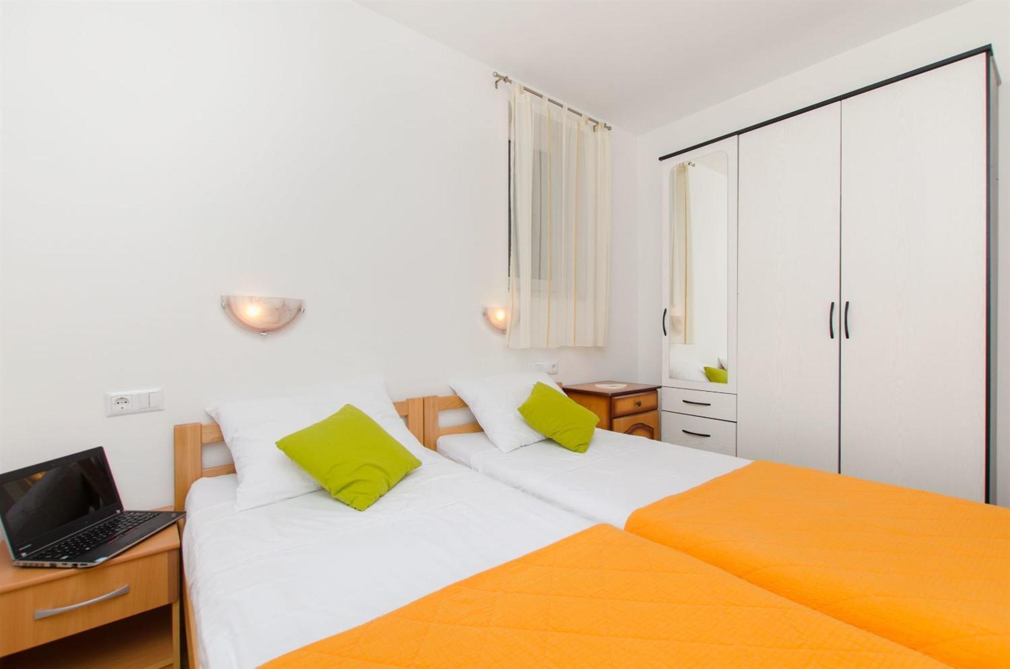 Mira Apartment